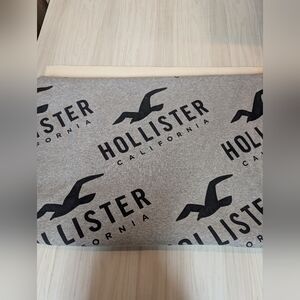 Hollister Gray Heather Logo Print Throw Blanket